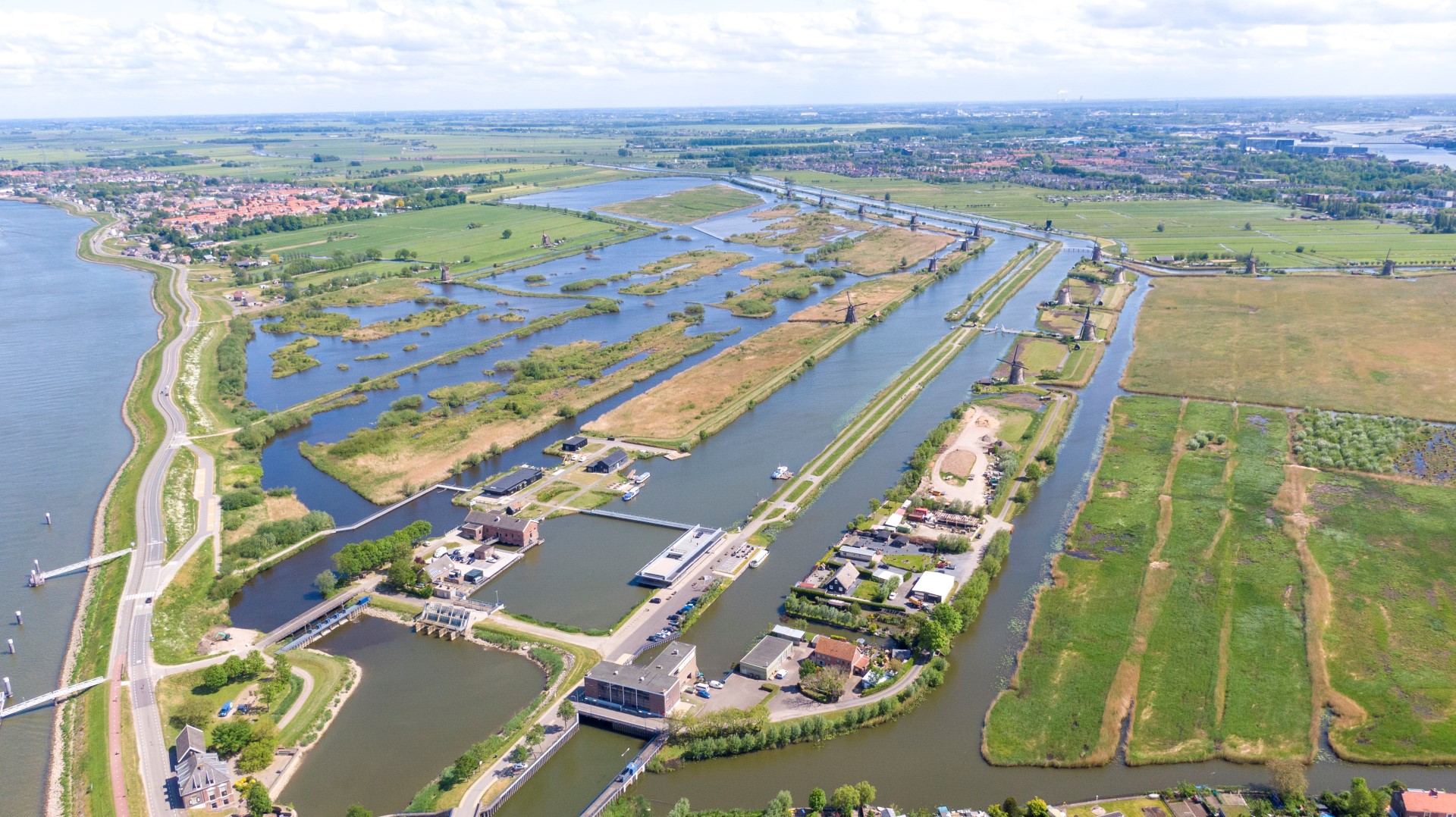 Historic Kinderdijk windmills and waterways during a private tour from Rotterdam