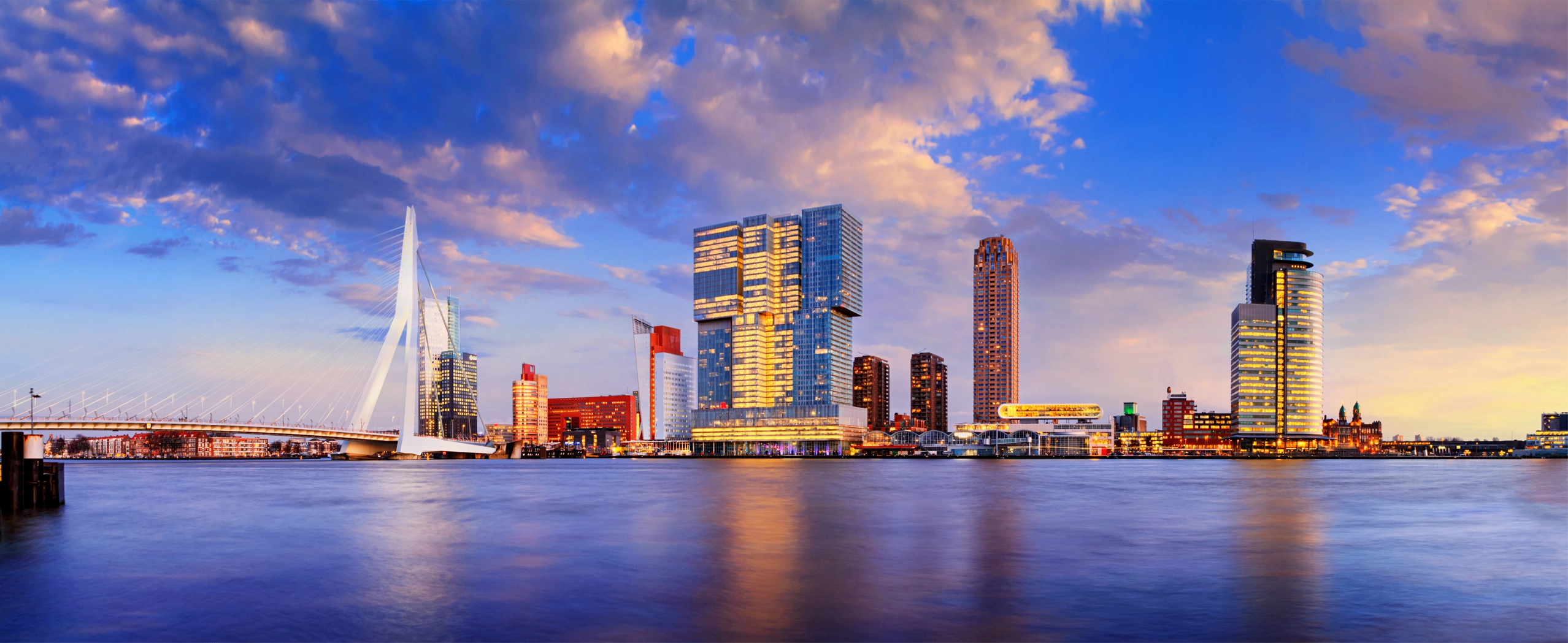 Private three-hour Rotterdam highlights and photography tour